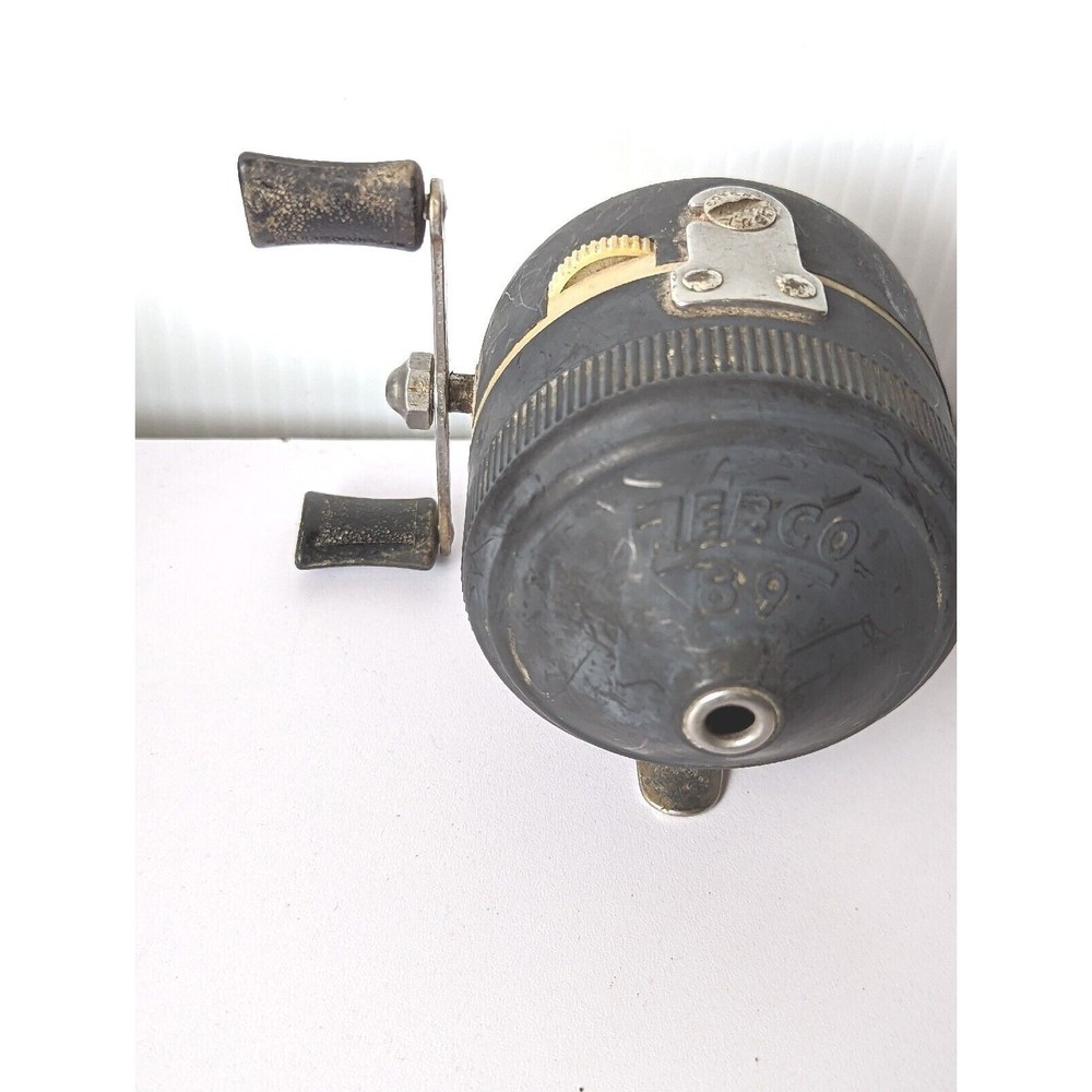 Vintage Zebco Model 89 Spincast Reel Fishing 1960's  outdoor Boat Sports
